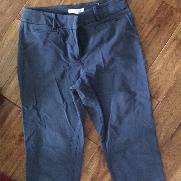 Lot of Loft brand clothes. - Picture 5 of 8